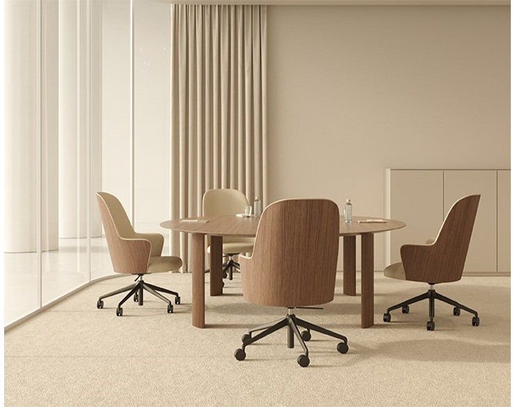 aleta_executive1