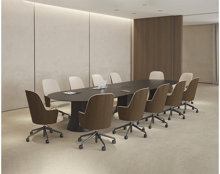 aleta_executive2