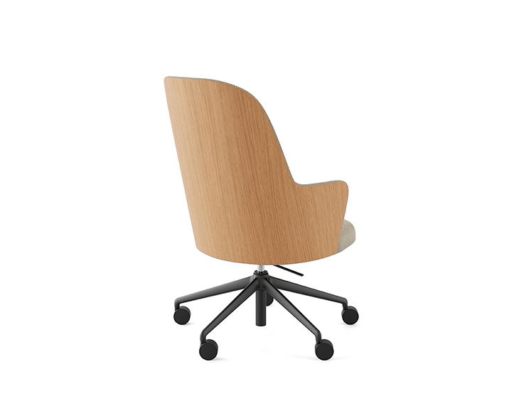 aleta_executive11